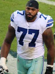 May 31, 2021 · nach fünf erfolgreichen, aber auch verletzungsgeplagten jahren in atlanta stellt sich keanu neal einer neuen herausforderung bei den dallas cowboys. Tyron Smith Wikipedia