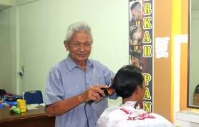 Maybe you would like to learn more about one of these? Anak Tukang Pangkas Rambut Diterima Taruni Akademi Militer Tni Angkatan Darat