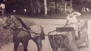 Iată ce simptome trebuie să ai în vedere şi problemele de sănătate pe care le indică ele: Traducere Ce Tremuram In EnglezÄ Tremurand In CopilÄrie