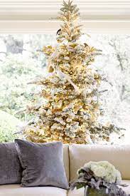 It is no secret that christmas decorations are available earlier and earlier each year. 60 Decorated Christmas Tree Ideas Pictures Of Christmas Tree Inspiration