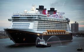 Download Wallpapers Disney Dream Cruise Liner Luxury Ship Passenger Liner Disney Cruise Line Besthqwallpapers Com Disney Cruise Line Cruzeiro Navio Disney Dream