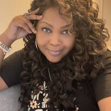 P4 (Prince) graduated from Kindergarten yesterday. I'm so proud of my lil'  man and enjoyed the time I spent with family. His GiGI from Cali, Aunt  Benita, and Great Grandma (my mom)