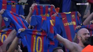 Накануне клуб подтвердил уход футболиста. Kak Fanaty Barselony Teper Prazdnuyut Goly V Stile Messi Foto Novosti Futbola Na Footballhd Ru