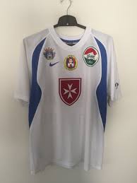 Fehérvár football club (commonly known as fehérvár, vidi, or mol fehérvár football club for sponsorship reasons), is a hungarian professional football club based in székesfehérvár. Mol Fehervar Fc Away Football Shirt 2008 2009