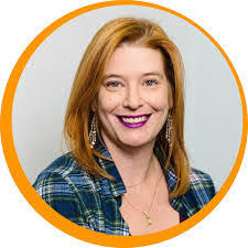 Lindsey Feist's Instagram, Twitter & Facebook