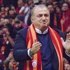 Kıbrıs türkü olan babasıyla birlikte birçok işte çalıştı. Imparator Fatih Terim Home Facebook