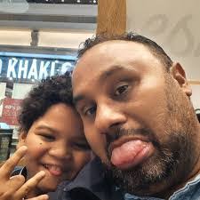 Clara Overstreet's Instagram, Twitter & Facebook