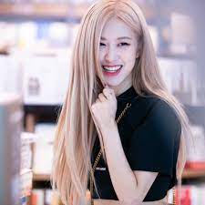 Schau dir unsere auswahl an rose blackpink an, um die tollsten einzigartigen oder spezialgefertigten, handgemachten stücke aus unseren shops zu finden. 3 Surprising And Unknown Skills Of Blackpink S Rose Yaay K Pop