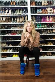 Kaley Cuoco Fashion Kaley Cuoco Isabel Marant Sneakers