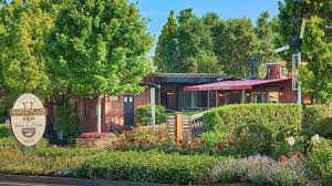 Napa valley in california wine country is one of the world's famous wine regions for wine tasting, wine tours, eating at michelin star restaurants, and staying. Napa Valley Railway Inn Yountville