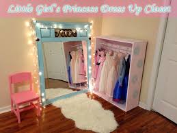 Diy Little Girl S Princess Dress Up Closet Dress Up Closet Dress Up Storage Toddler Bedroom Girl