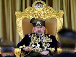 Kata kakak tadi culun, kalau kayak gini culun nggak.? Sultan Muhammad V Seorang Raja Yang Bersahaja Edisi Sabahan