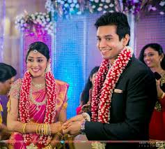 Pin By Asma On Wedding Stage Decorations Garland Wedding Decor Flower Garland Wedding Indian Wedding Flowers