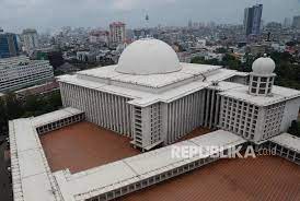 I visited istiqlal mosque/masjid istiqlal here in jakarta indonesia. Secuil Sejarah Berdirinya Masjid Istiqlal Republika Online