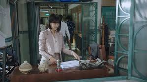 Sang pil becomes a lawyer and begins to go after people with absolute power who think they are beyond the law. Lawless Lawyer Episode 15 Korean Dramas