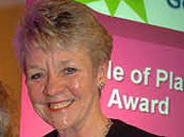 Finance chief to retire after 40 years