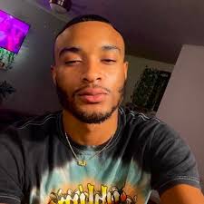 Andre Escobar (@AndreEsco89)