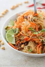 De Thai Glasnudelsalat Yam Wun Sen Authentisches Rezept Glutenfrei En Healthy Thai Glass Noodle Salad Yum Woon Sen Rezept Glasnudelsalat Glasnudeln Rezept Glasnudeln