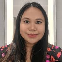 Stacey Dizon's Instagram, Twitter & Facebook