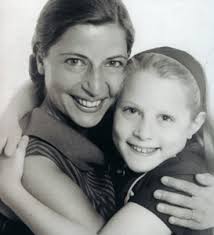 Gin0 013a Gif 273 300 Ruth Bader Ginsburg Young Ruth Bader Ginsburg Lady Justice