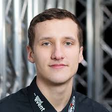 Aaron Petzold's Instagram, Twitter & Facebook