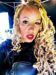 Charlotte Herndon's Instagram, Twitter & Facebook