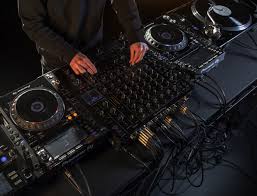 One of the great things about virtual dj music mixer is that it … Rekordbox Cloud Connected Professional Dj Platform