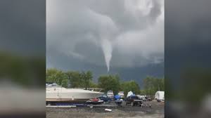 An environment canada spokesperson told mtl blog that, indeed, a tornado most likely touched down. Tornado Confirmed By Environment Canada Ctv News