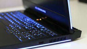 Dell alienware 17 r4 is a stylish and powerful gaming laptop and is powered by quad core clocked at a speed of 3.9 ghz and sports a 17.3 inchon the memory. Alienware 17 R4 Review Late 2016 Gtx 1060 Youtube
