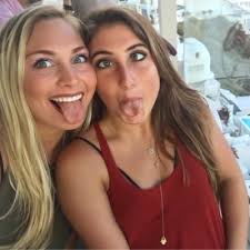 Paige Simone Pierce (@PaigeePierce)