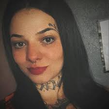 Karol Schmidt (@k_arolschmidt) • Threads, Say more