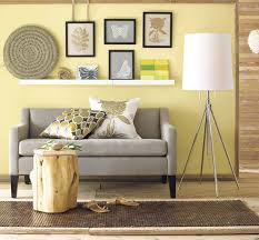 Yellow Living Room Liking The Combination Of Greys Browns Yellows Various Textures Zheltye Gostinye Interer Svetlo Zheltye Steny