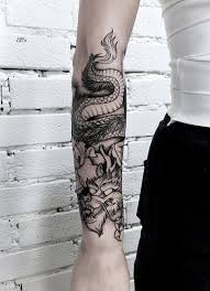 | voir plus d'idées sur le thème tatouage avant bras homme, tatouages et dans cette publication, vous allez découvrir quelques modèles originaux de tatouage avant bras homme. 27 Idees De Tatouages D Avant Bras Pour Hommes Et Leurs Significations