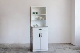 Cabinets take up a surprising amount of space in your kitchen, which means it's essential to choose a style you love. Refinished 1950 S Metal Kitchen Cabinet Unit 1950s Metal Kitchen Cabinets Metal Kitchen Cabinets Metal Kitchen