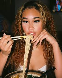 ZoË| MIZO STUDIOS (@zoexcarson) • Instagram photos and videos