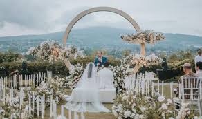 Beli dekorasi vintage online berkualitas dengan harga murah terbaru 2021 di tokopedia! Lotus Design Wedding Decoration Lighting In Bandung Bridestory Com