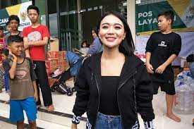 Gofar #janganberhentinakal #sekut edisi spesial kali ini, kedatangan kawan lama gofar hilman, obrolan nostalgila. Wika Salim Blak Blakan Trauma Bercerai Hingga Hubungan Dengan Gofar Hilman Halaman All Kompas Com
