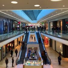 Die Glacis Galerie In Neu Ulm Ist Eroffnet Jetzt Kann Auch Im Herzen Neu Ulms Nach Herzenslust Geshoppt Werden Www Glacis Galerie De Ulm Germany Places