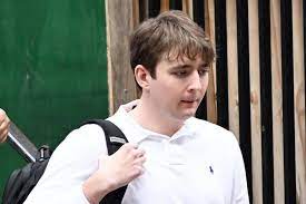 Đệ nhất công tử nước Mỹ Barron Trump gây sốc với diện mạo mới khó nhận ra