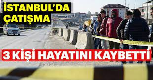 Kahve önünde bekleyen insanların üzerine kalaşnikoflarla ateş açılması sonucu 1 kişi ölmüş, 8 kişi yaralanmıştı. Istanbul Da Silahli Catisma 3 Kisi Hayatini Kaybetti Son Dakika Haberler