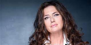 Skip to main content hello, sign in. Gigliola Cinquetti Ospite Di Vieni Da Me Ripercorre Gli Anni Della Sua Carriera