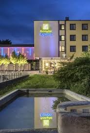 Hervorragende lage — bewertet mit 9,3/10! Holiday Inn Express Singen å¸å­ Facebook