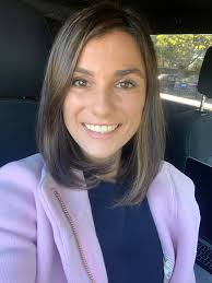 Yessss for this pink trench coat 😍