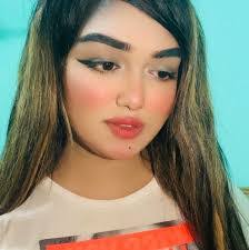 Olivia Roy's Instagram, Twitter & Facebook