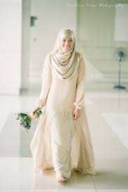 Mungkin istilah jubah/abaya/jilbab terlalu asing pada kita ataupun mungkin ada antara kita yang dah biasa. 98 Baju Nikah Ideas In 2021 Muslimah Wedding Dress Malay Wedding Dress Muslimah Wedding