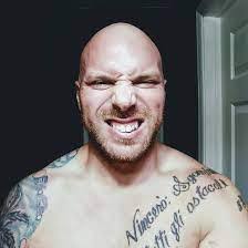 Lou Costa's Instagram, Twitter & Facebook