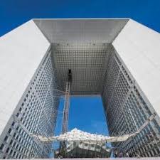 Profitez toute l'année de nos meilleures offres de location de voitures et d'utilitaires. Visite Du Toit De La Grande Arche De La Defense