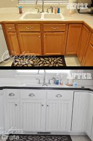 27 Easy Diy Remodeling Ideas On A Budget Before And After Photos Flat Panel Cabinets Home Kitchens Kitchen Redo