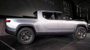 Details, specs and other updates on the r1t cabin. Rivian Seeks 3 In A Row Ev Debuts Defying History Transport Topics