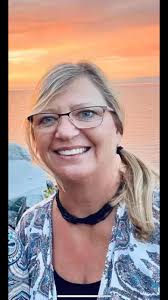 From this to this… This mixed media jewellery box is now almost done and in  my studio for sale🩷✌️ #kellysart Kellys Art. custom Murals Skulls  Chalkboards Airbrush Schools Classes Skulls and Cool